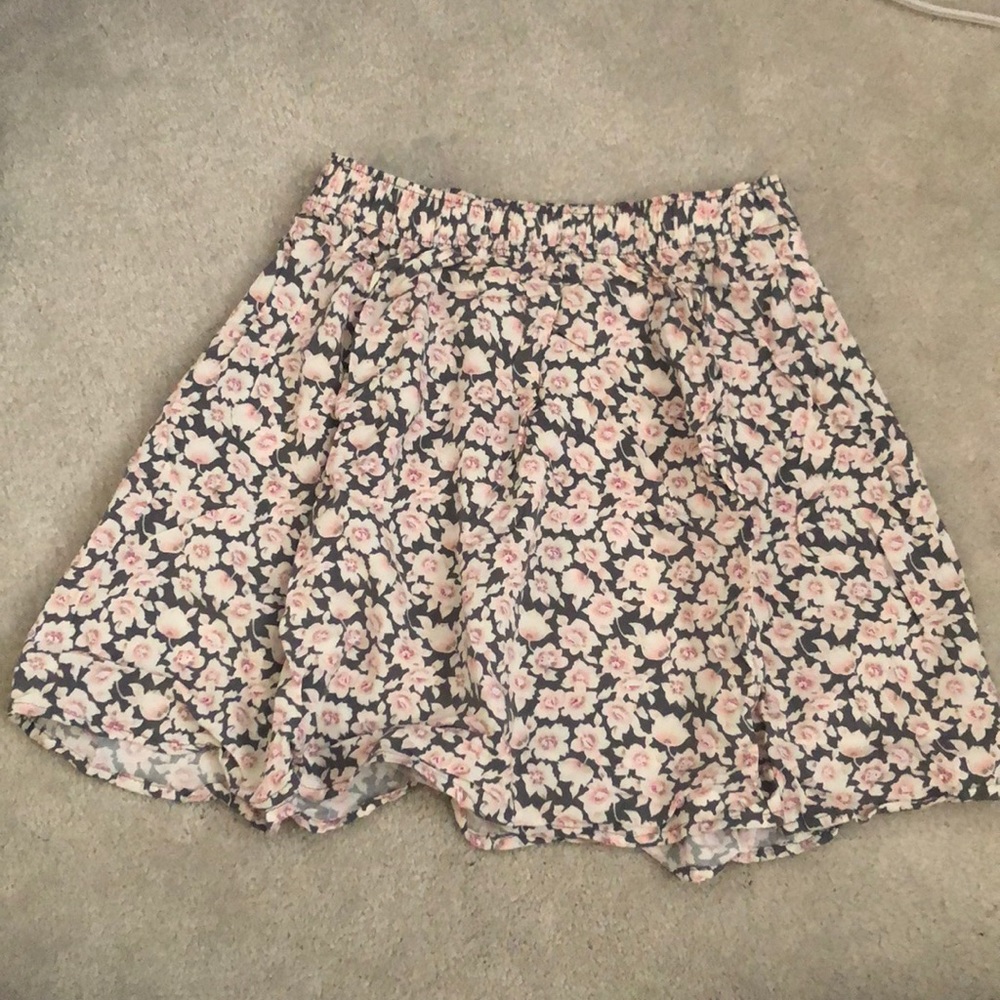 Cute and Flowy Pink and Gray Floral Skirt